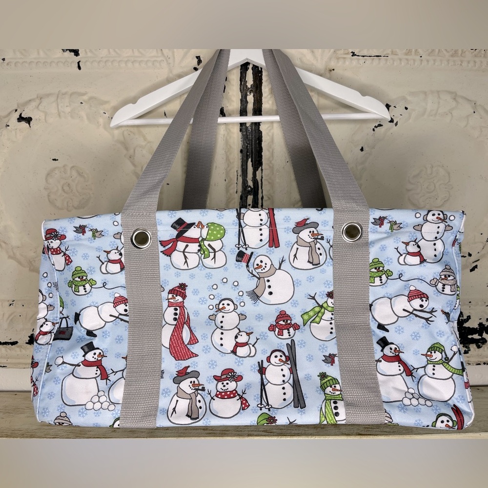 Thirty One Medium Utility Tote in Snow Daze